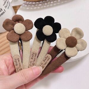 Charming Floral Hair Clips Set - Beige, Black, Brown